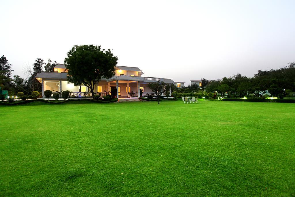 The Awesome Farms & Resorts Gothda Mohbtabad Екстериор снимка